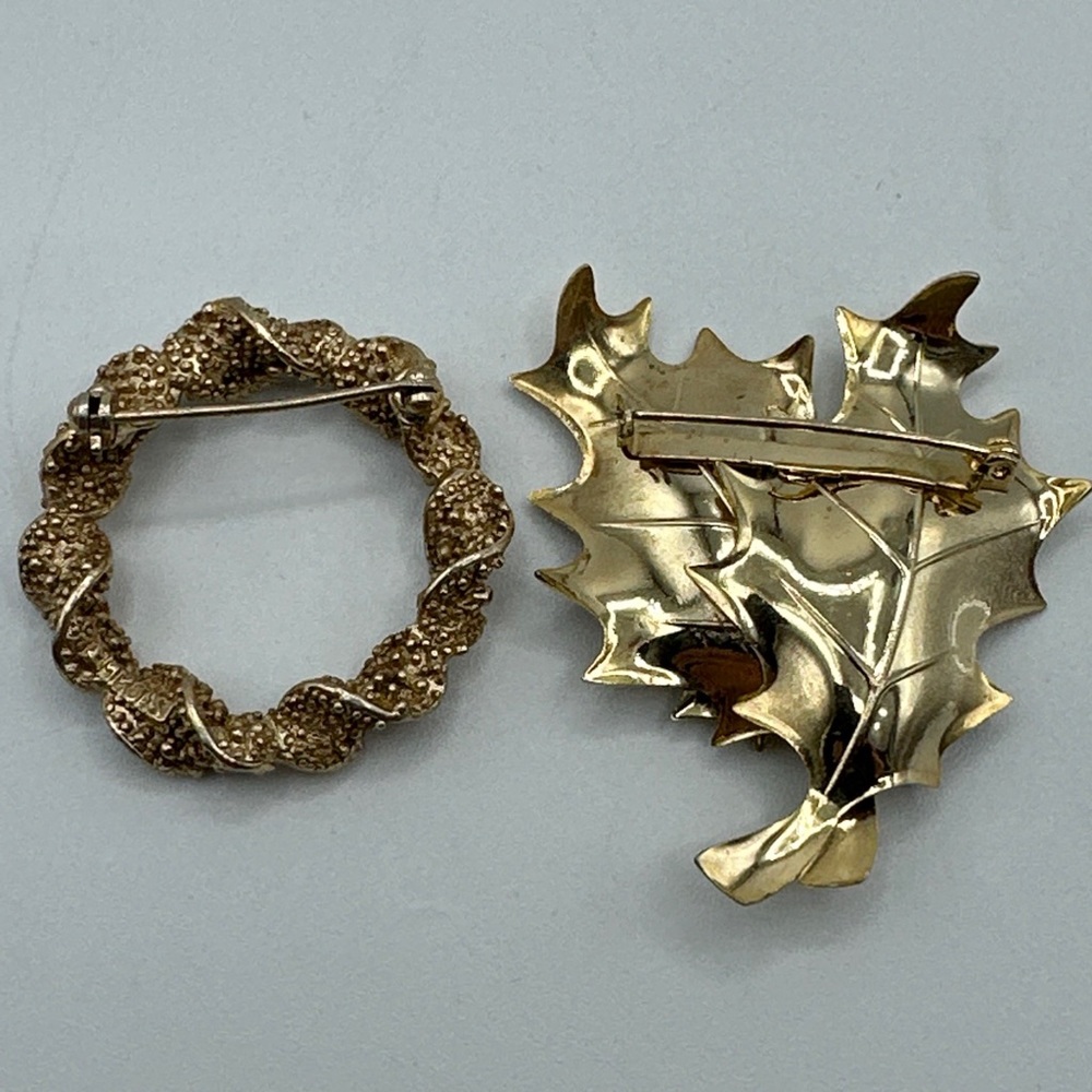 Vintage 2 brooch gold‎ tone 1980’s #317